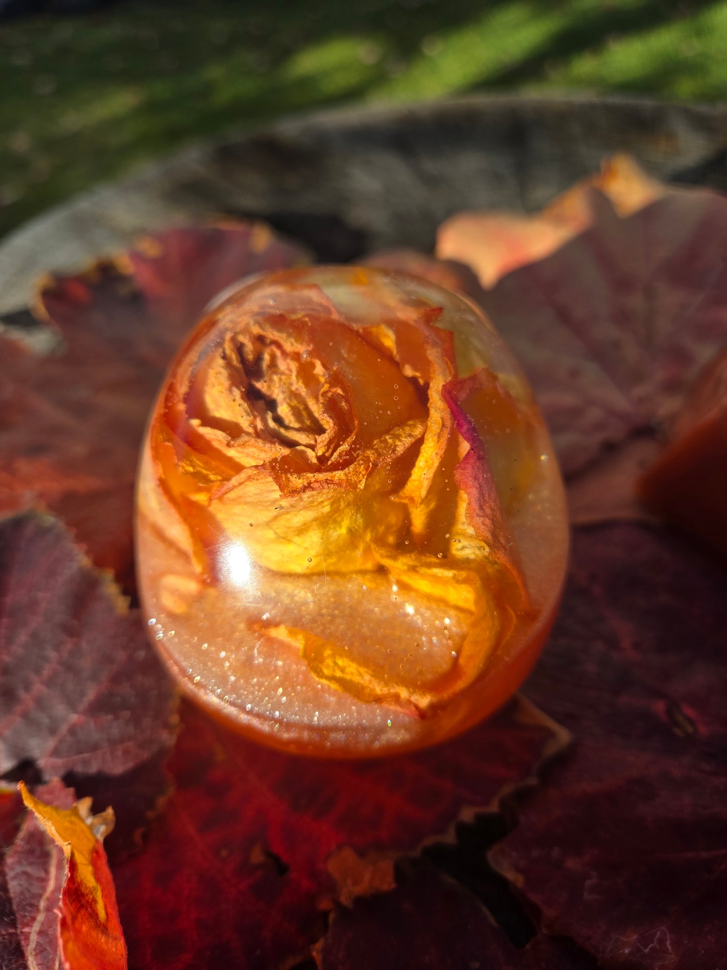 Resin and rose skull